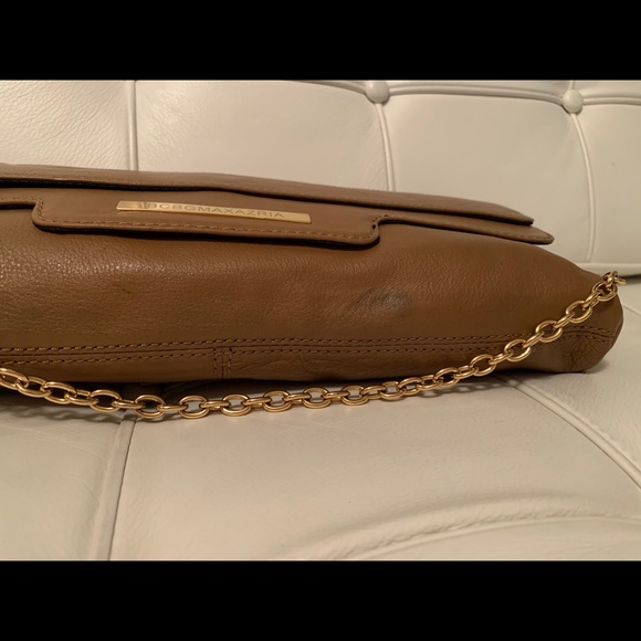 NEW PRICE Authentic BCBG MaxAzria shoulder handbag - Picture 4 of 6